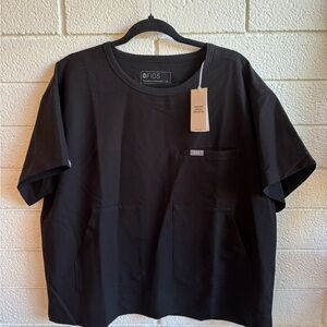 NWT Figs Scrub Top - Black T-shirt Style
